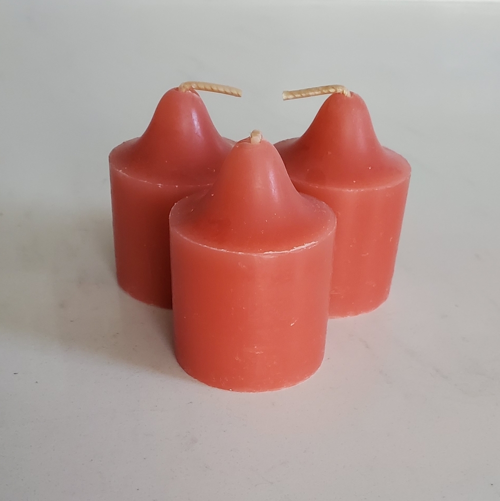 PartyLite Votive Candles - Red Tea & Sweet Flag